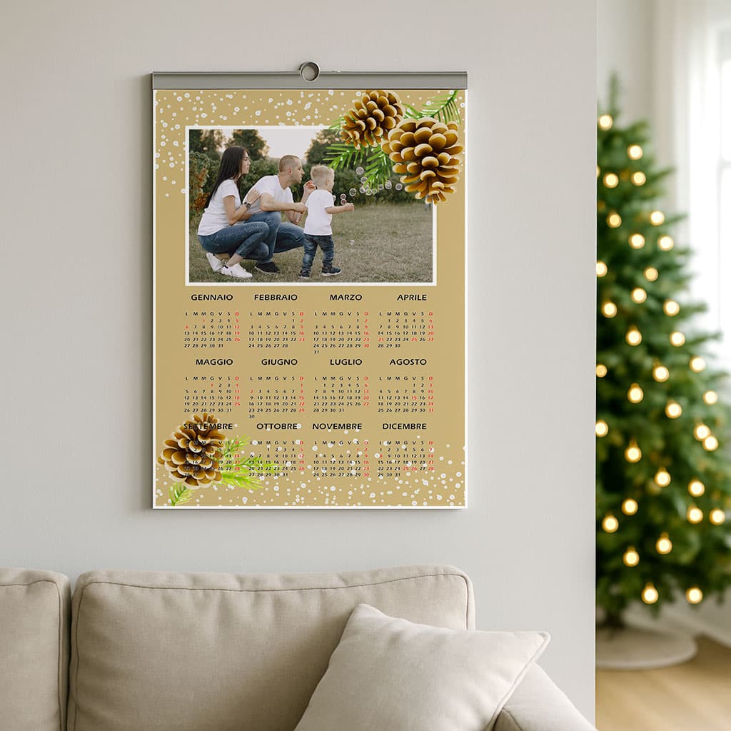 Calendario annuale in formato grande personalizzato con grafica natalizia e foto famiglia