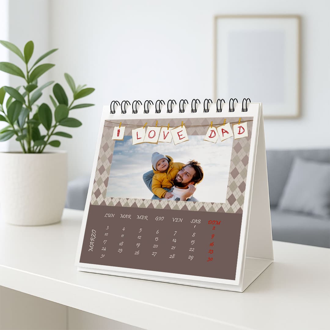 Calendario da tavolo personalizzato con grafica per festa del papà e foto